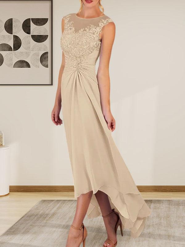 Champagnerfarbenes A-Linien-Chiffonkleid mit Rundhalsausschnitt und Spitze
