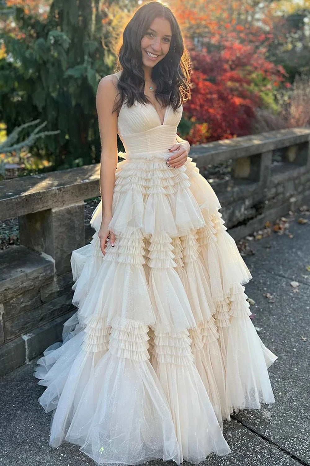 Langes, pinkfarbenes A-Linien-Abendkleid mit Spaghettiträgern und Schlitz