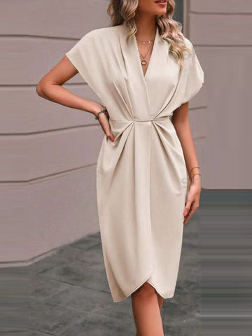 Vestidos midi de color liso con escote en V y abertura frontal, plisados, con nudo suelto y alto-bajo 