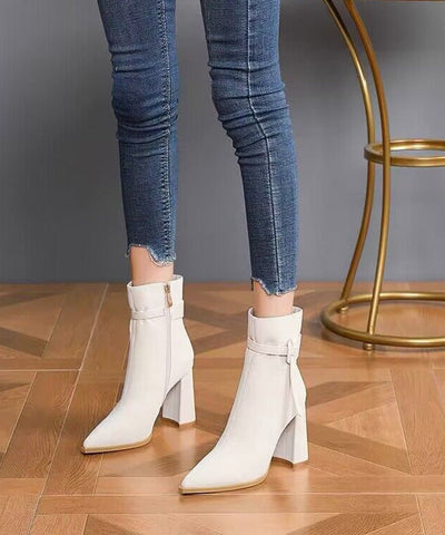 Khakifarbene Boutique-Stiefel aus Kunstleder mit klobigem Absatz 