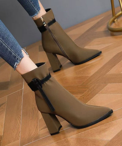 Khakifarbene Boutique-Stiefel aus Kunstleder mit klobigem Absatz 