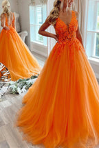 Orangefarbenes A-Linien-Abendkleid mit V-Ausschnitt und Applikationen