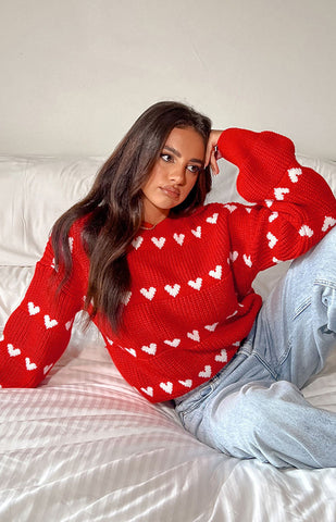 Suéter de punto con rayas de corazón rojo Lovey 