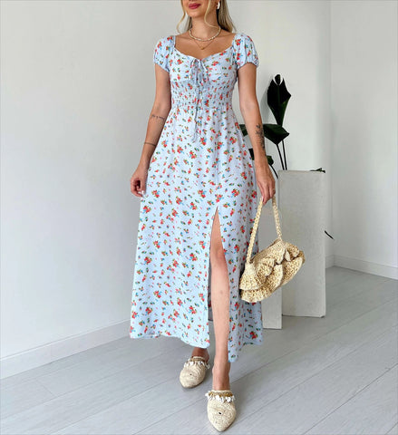 Vestido midi fruncido con estampado floral 