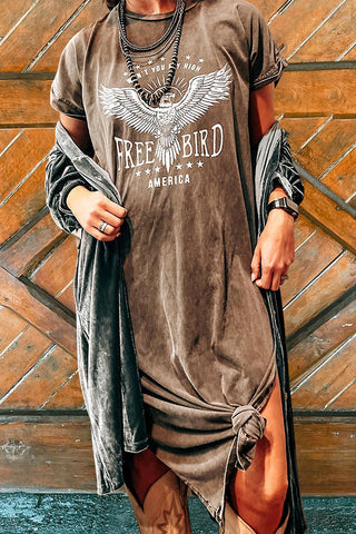 Vestido de camiseta de pájaro gratis 