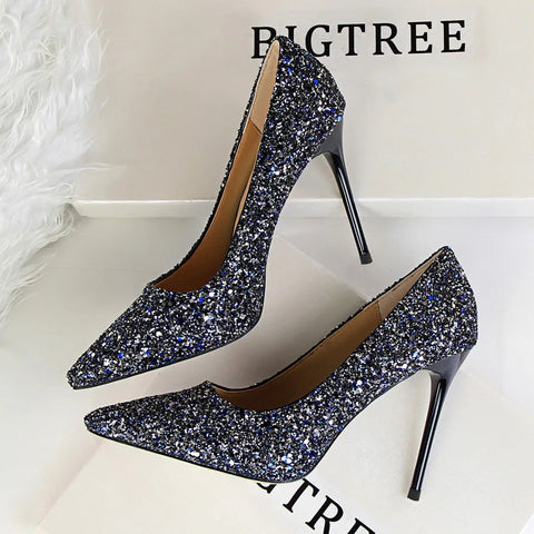 Zapatos de verano nuevos de estilo europeo para mujer, tacones altos, boca baja, puntiagudos, brillantes, sexis, delgados, para discoteca, tacones altos, zapatos individuales 