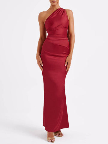 Vestido largo con hombros descubiertos 