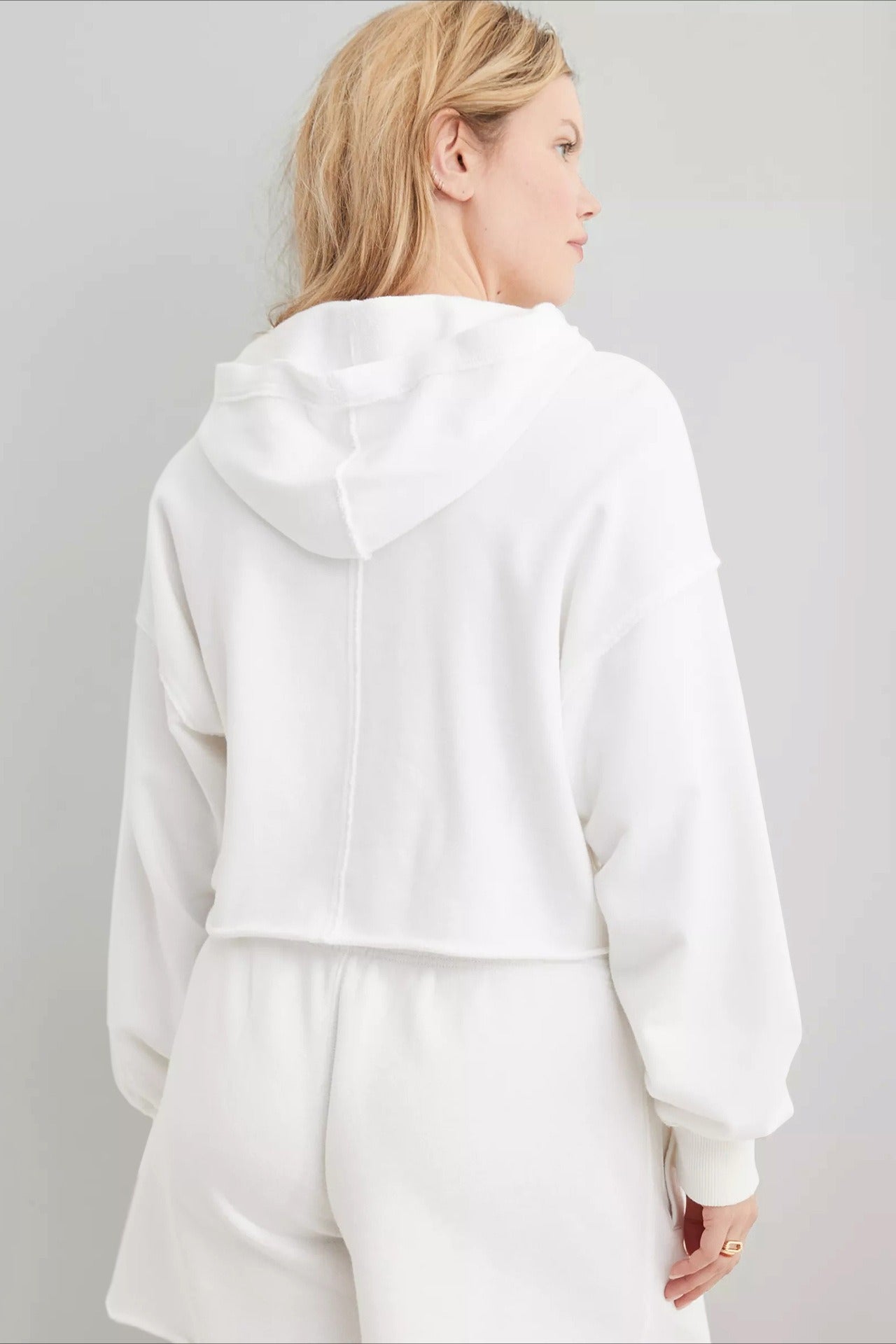 Chic Relaxed Solid V-Neck Hoodie