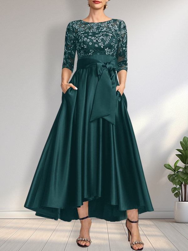A-Linien-Kleid mit asymmetrischem Ausschnitt, Illusion-Effekt, Satinspitze und Schleife für die Mutter der Braut