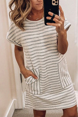 Meridress Olana O Neck Striped Dress with Pockets