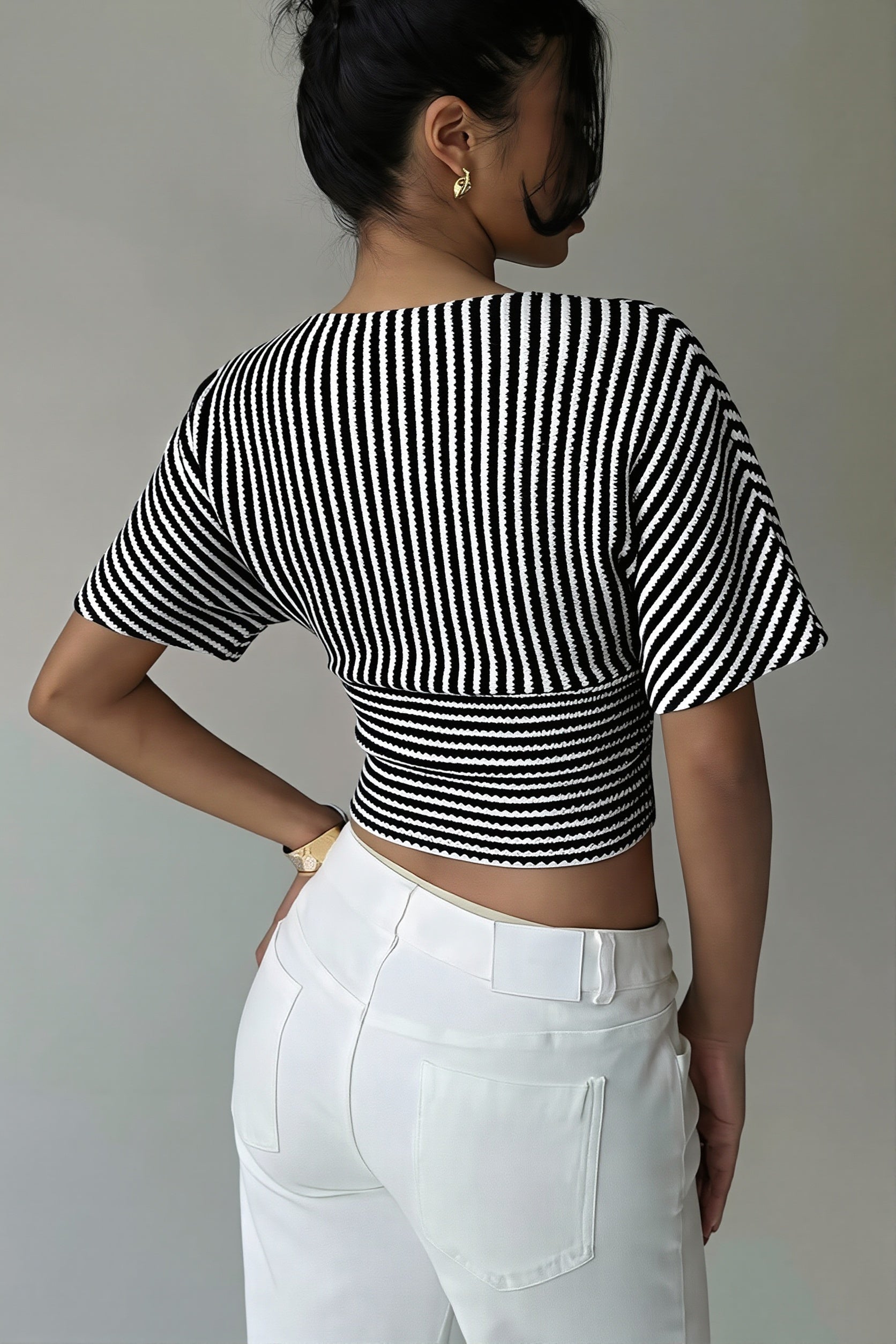 V Neck Striped Bat Sleeve T-shirt