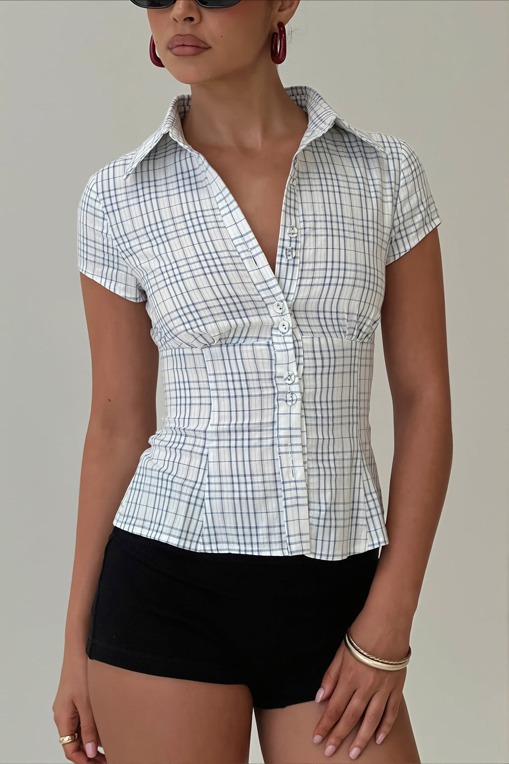 Polo Neck Pleated Cropped Slim Blouse