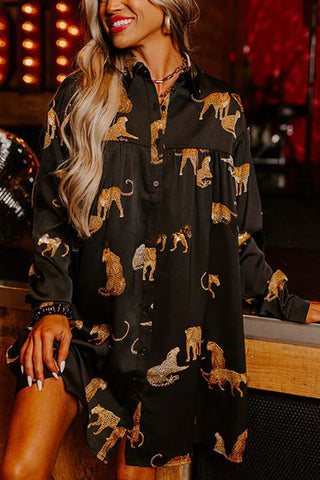 Enter Your Party Era – Satin-Minikleid mit Gepardenmuster und Taschen 