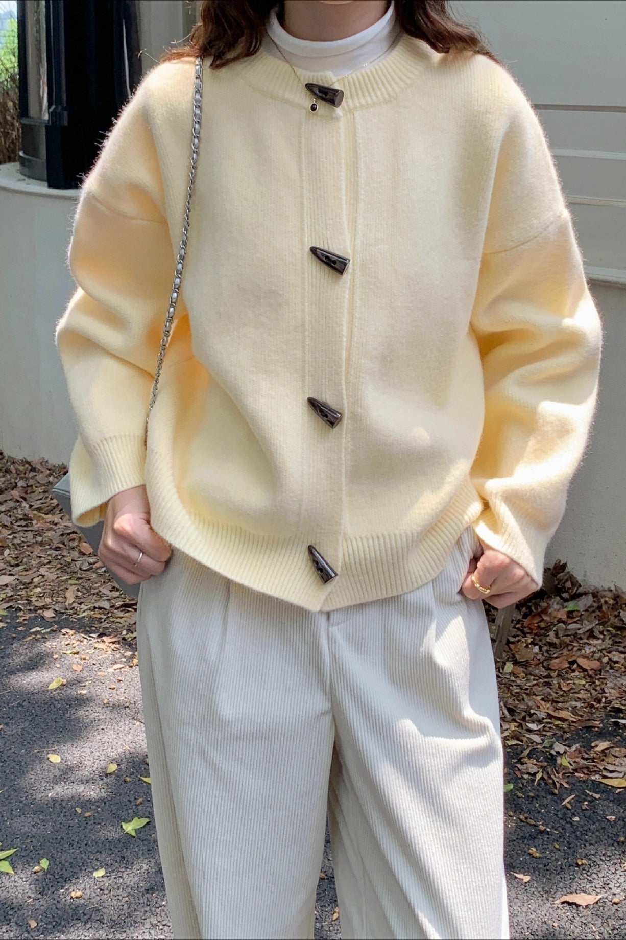 Retro Toggle-Button Loose Short Knit Cardigan