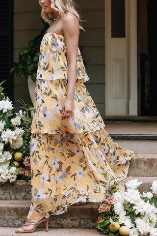 Süßes und charmantes bedrucktes trägerloses Maxikleid mit Rüschen 