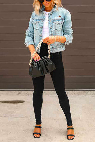 Meridress – Zerrissene, kurze Jeansjacke im Used-Look mit Knopfleiste