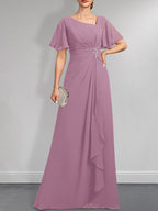 A-Linien-Kleid aus Chiffon in Bodenlänge mit asymmetrischem Schnitt, plissiert und mit Pailletten und Perlenstickerei