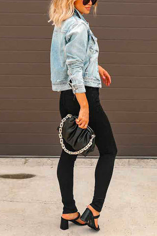Meridress – Zerrissene, kurze Jeansjacke im Used-Look mit Knopfleiste