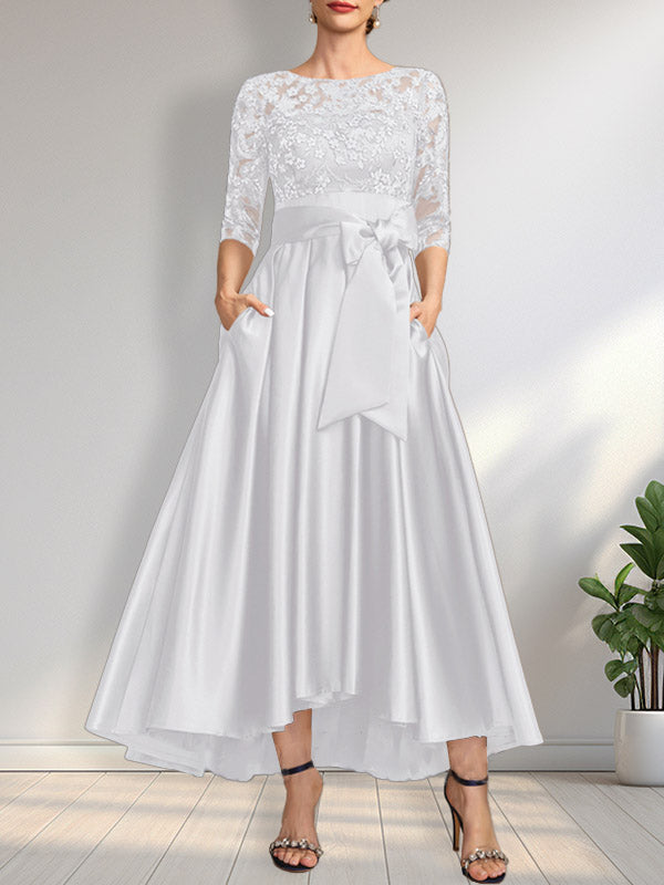 A-Linien-Kleid mit asymmetrischem Ausschnitt, Illusion-Effekt, Satinspitze und Schleife für die Mutter der Braut