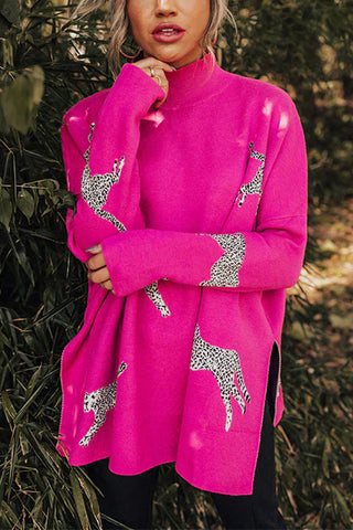 Suéter Meridress con cuello alto, abertura lateral y estampado de guepardo