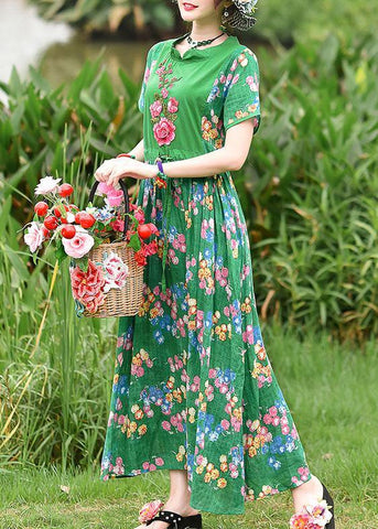 Vestido de verano francés de algodón con estampado verde y lazo en la cintura bordado. 