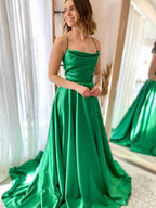A-Linien-Abendkleid aus Satin mit Wasserfallausschnitt und Schlitz