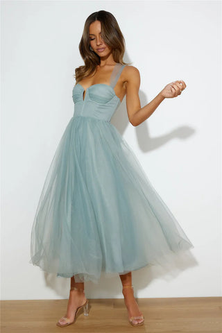 Vestido midi azul con corsé y cordones 