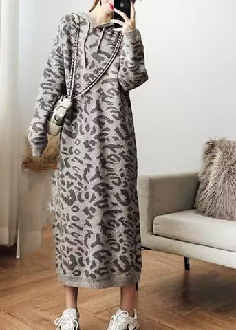 Vestido de suéter de punto con capucha acogedor de leopardo gris de moda para otoño 