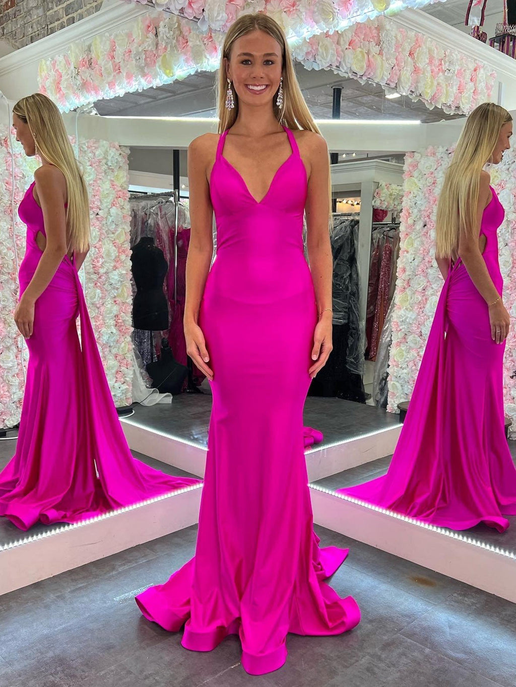 Meerjungfrauen-Abendkleid aus rosa Satin mit V-Ausschnitt und offenem Rücken