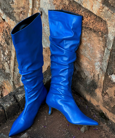 Botas de tacón alto con punta puntiaguda y elegantes de color azul real 