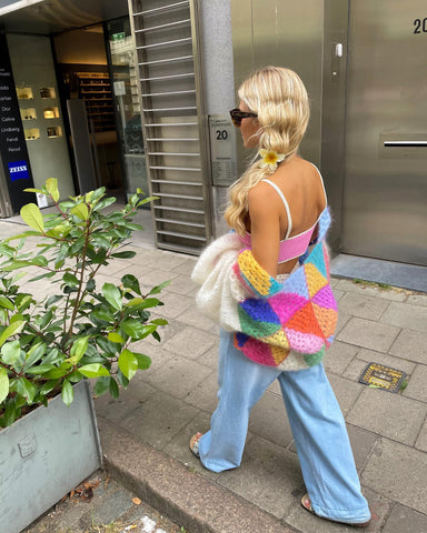 Verträumte Lagen-Strickjacke in Übergröße 