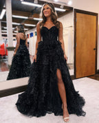 A-Linien-Abendkleid aus glitzerndem Tüll mit schulterfreiem Ausschnitt und Schlitz