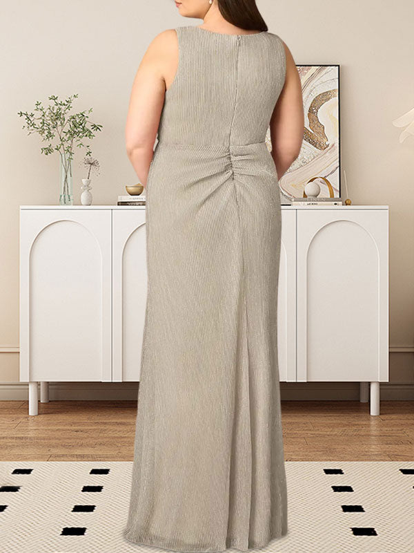A-Linien-Kleid mit V-Ausschnitt, Raffungen und metallisch schimmerndem Netzstoff