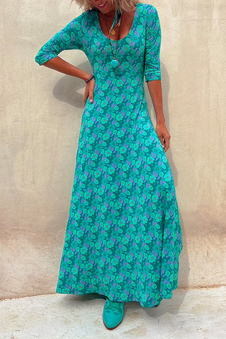 Vestido maxi floral con escote redondo y mangas 3/4 de Meridress