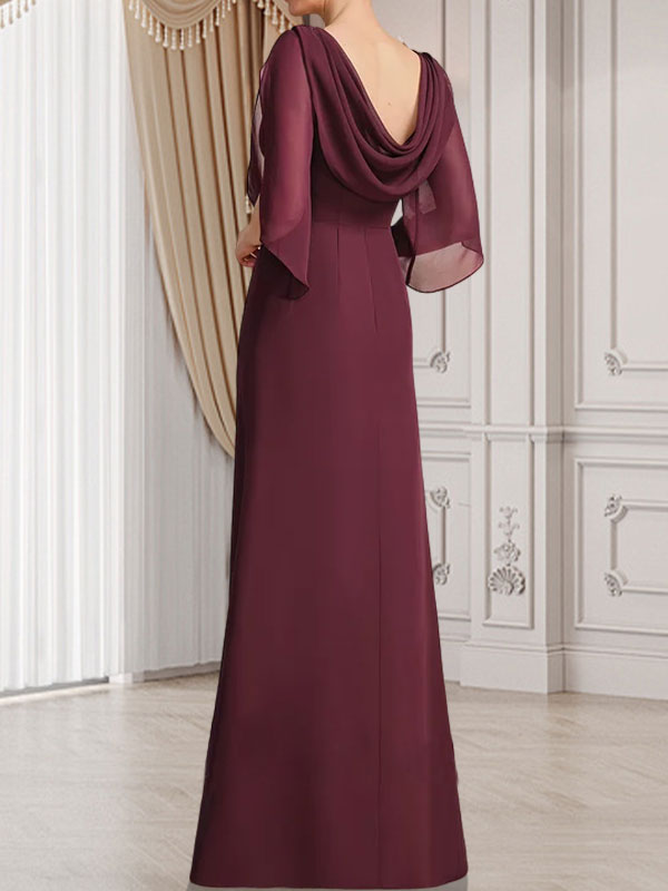 Etui-/Säulen-Chiffonkleid in Bodenlänge für die Mutter der Braut mit plissierter Perlenstickerei