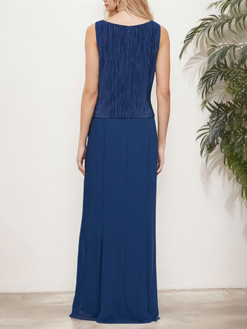 Vestido de dos piezas con efecto metalizado y chaqueta