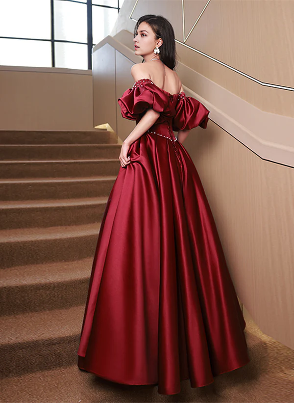 Vestido de fiesta largo de satén con cuentas y mangas abullonadas de princesa en forma de A