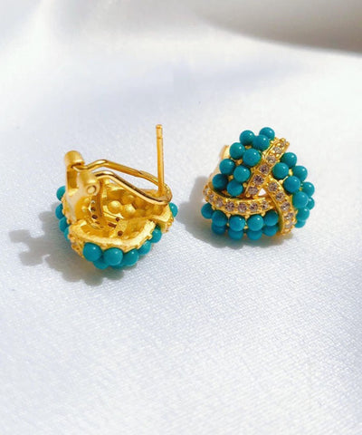 Moderne Ohrstecker aus Sterlingsilber mit blauer Vergoldung und eingelegtem Zirkonia und Türkis 