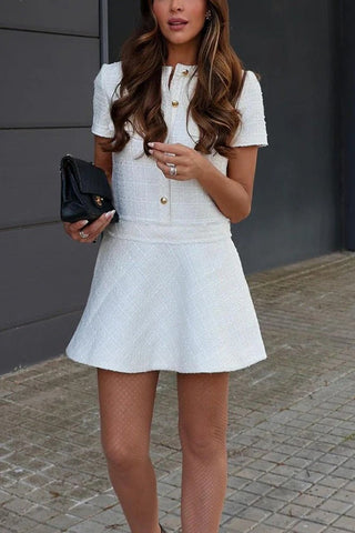 1960er London Girl Tweed Strukturiertes Minikleid mit goldenen Knöpfen und kurzen Ärmeln und Taschen