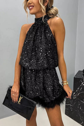 Vestido mini babydoll con cuello halter y ribete de plumas y lentejuelas "It's Time To Dance" 