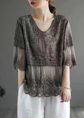 Blusa elegante de media manga con encaje bordado blanco y patchwork 