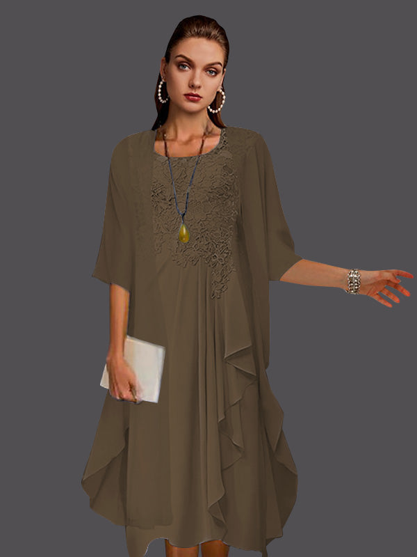 Zweiteiliges, ärmelloses A-Linien-Kleid aus Chiffonspitze mit Faltenapplikationen 