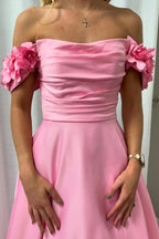 Schulterfreies, langes A-Linien-Abendkleid aus Satin mit 3D-Blumen