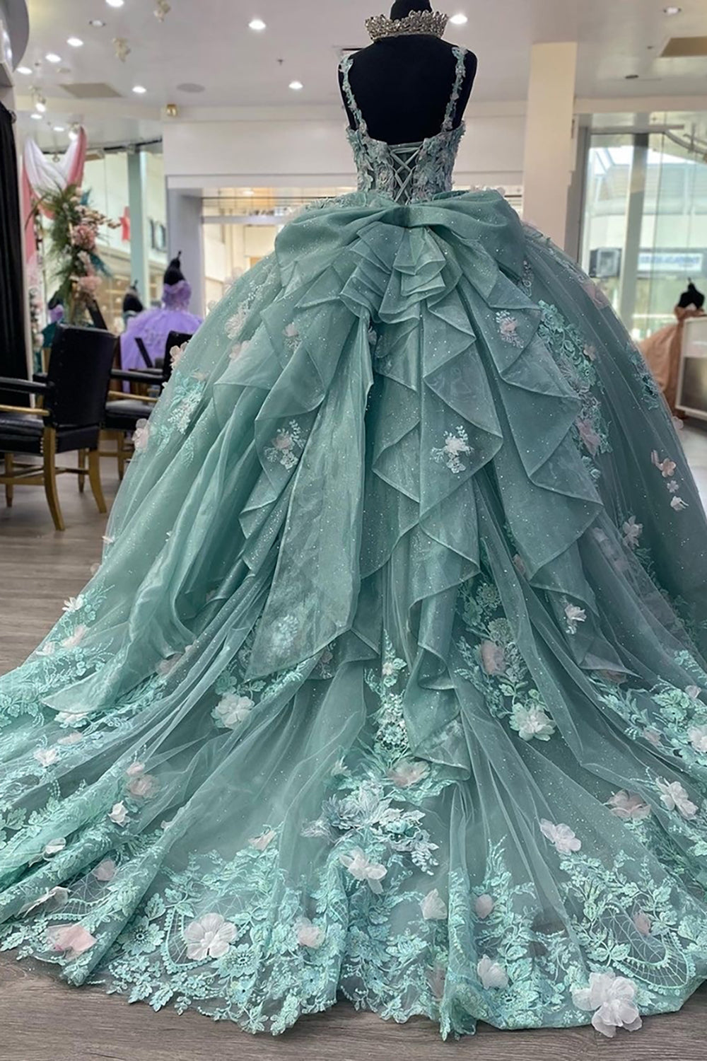 Ballkleid aus Tüll mit herzförmigem Ausschnitt und Applikationen für Quinceañeras