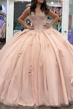 Vestido de quinceañera con apliques de corsé de tul y escote corazón