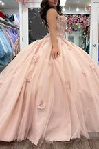 Vestido de quinceañera con apliques de corsé de tul y escote corazón