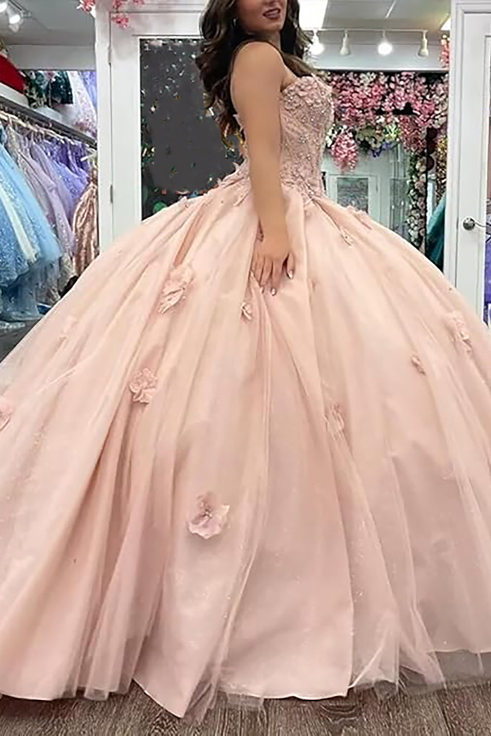 Ballkleid mit Herzausschnitt, Tüllkorsett und Applikationen für Quinceañeras