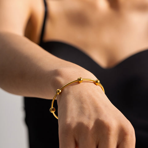 Minimalistisches elegantes Perlenarmband