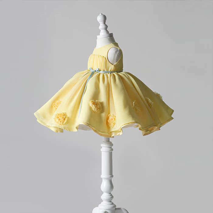 Niedliches Taufkleid für Babys und Kleinkinder, auch ideal als Geburtstags- oder Kommunionskleid. 