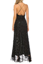 Sexy Abendkleid mit hohem Schlitz und freiem Rücken, perfekt für den Abschlussball 